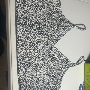 SHEIN Black and White Spotted Crop Top